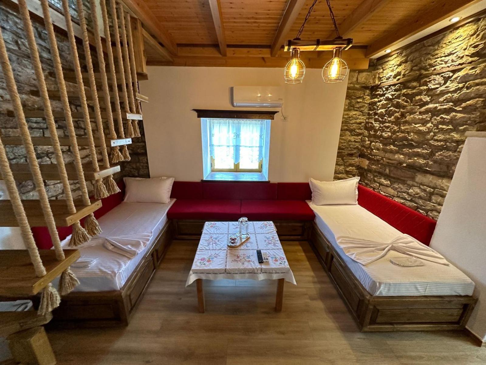 Doda Gjirokastër